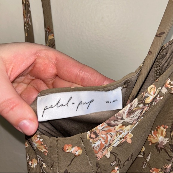 Petal + Pup Lillee Tiered Maxi Dress Olive - Picture 4 of 7